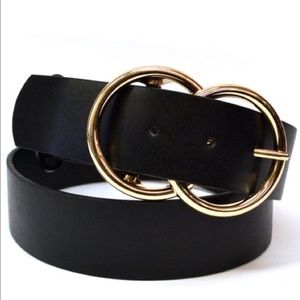 LAST ONE!⭐️💕Vegan Leather Black Double O Belt
